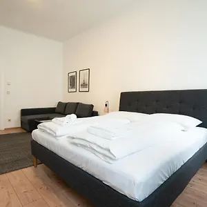 Lovely 1-bedroom Next To Praterstern Apartamento Viena
