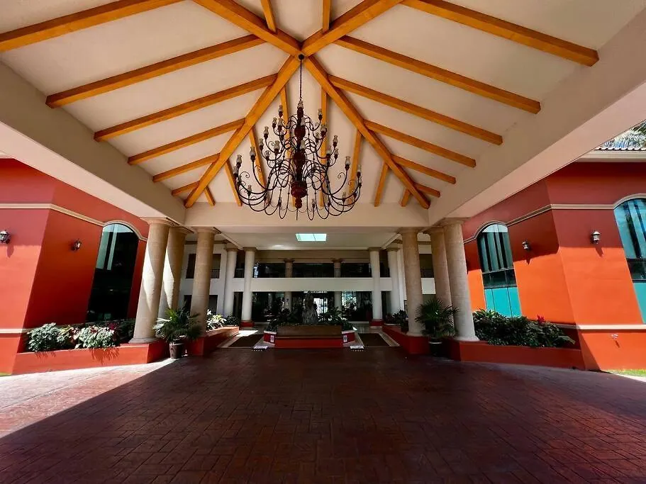 Beachfront 2 Bedroom Condo In Playa Royale Resort, Nuevo Vallarta Apartamento
